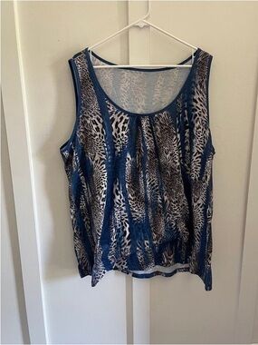 Blue Animal-Print Scoop Neck Women's Tank Top